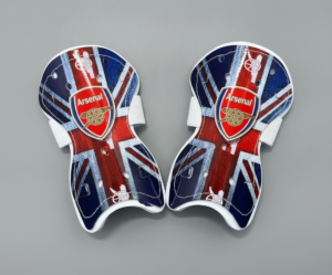 Щитки футбольные для детей 4-7 лет ARSENAL-2, с креплениями-липучками