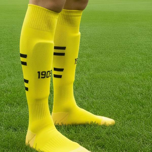 Гетры детские с символикой футбольного клуба BORUSSIA DORTMUND HOME 2025, размер 27-35, цвет желтый
