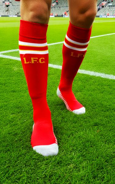 Гетры детские с символикой футбольного клуба LIVERPOOL HOME 2025 , размер 27-35, цвет красный