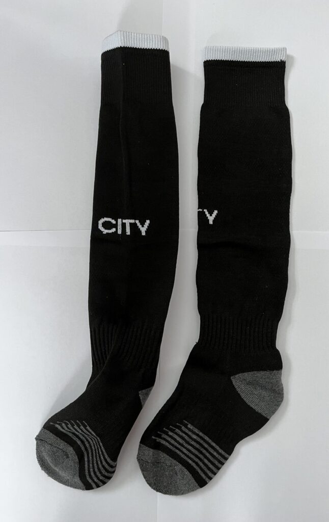 Детские футбольные гетры Manchester City Away 2026, чёрные, размер 27-35